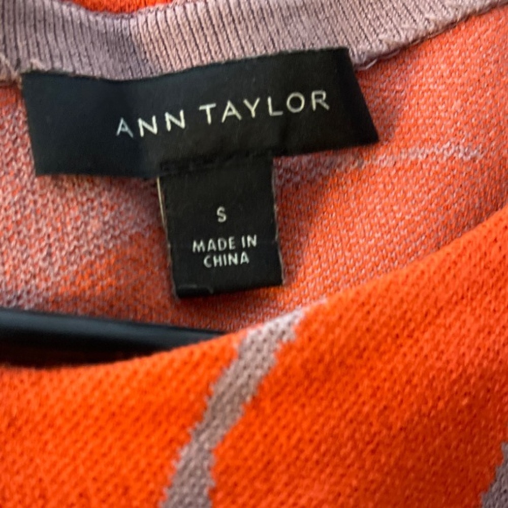 Ann Taylor Red Fan Leaf Sweater Size S - Picture 4 of 5
